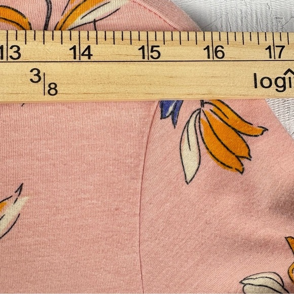 Forever 21 Contemporary Floral Light Pink Short Sleeve Tee XS - Picture 3 of 6
